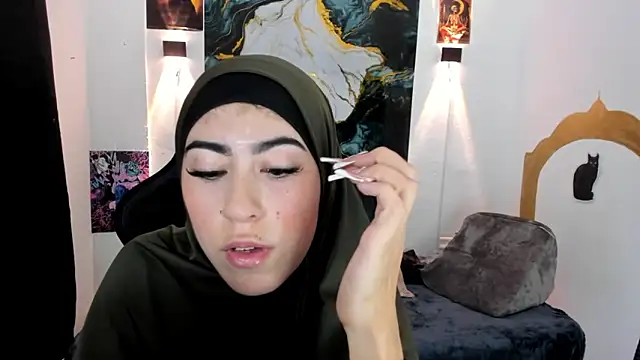 chaymae nah  online show from March 16, 8:57 pm