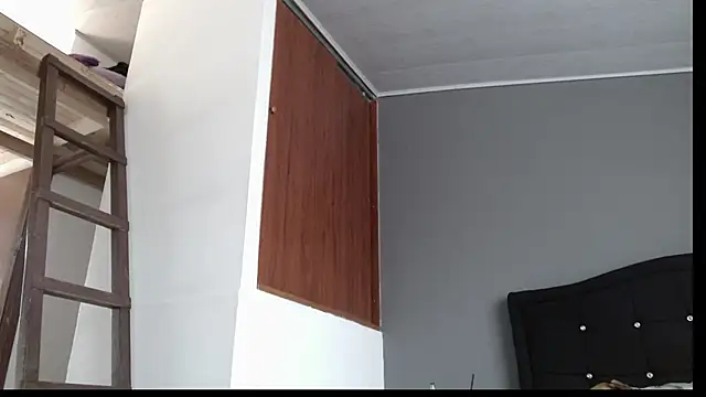 Emilia 1995 online show from January 27, 8:07 pm