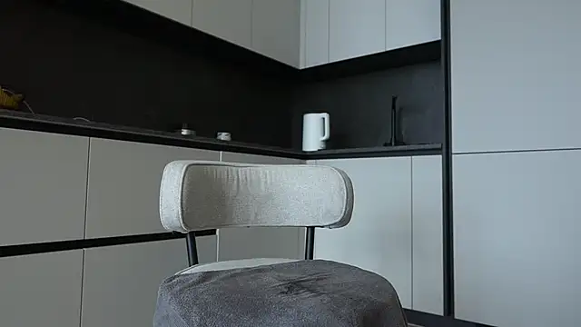 diffgirls2 online show from February 23, 1:10 pm