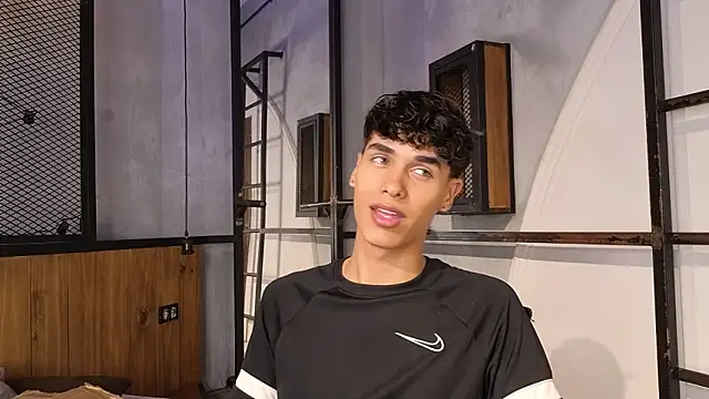 andrewortix online show from March 31, 4:13 am