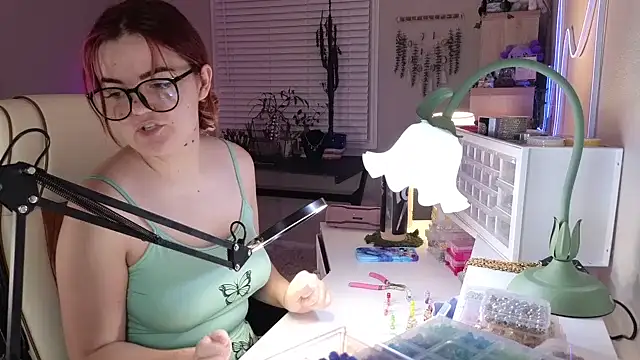 Snapshot of rodeobrii chatting on February 20, 2:29 am rodeobrii online show from February 20, 2:29 am