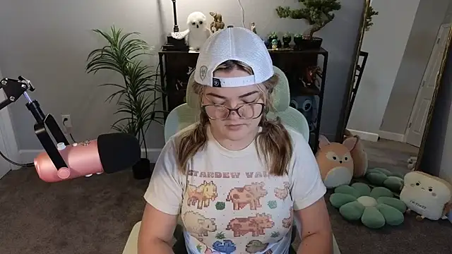 Snapshot of rodeobrii chatting on November 27, 4:03 am rodeobrii online show from November 27, 4:03 am