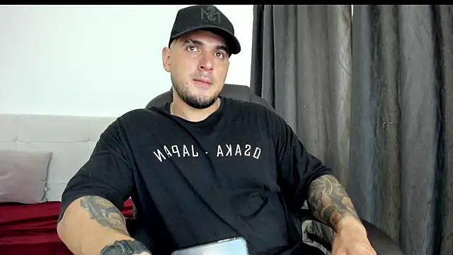 Teilor Creed online show from November 21, 7:01 pm