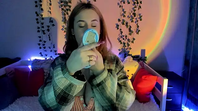 Emily Gin online show from March 20, 5:46 am