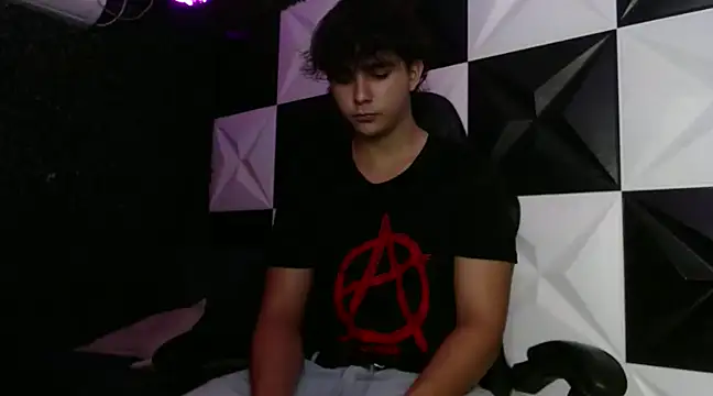 Dani cumboy online show from January 7, 2:53 am