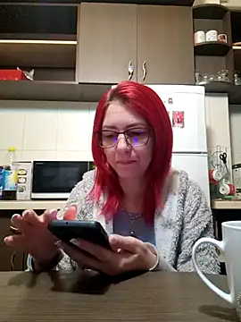 Snapshot of Evadesirex46 chatting on February 15, 6:33 am Evadesirex46 online show from February 15, 6:33 am