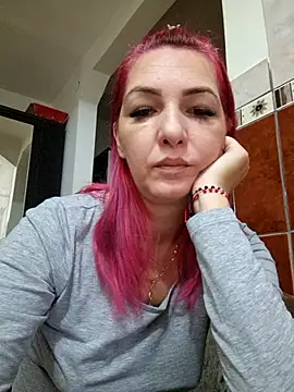 Snapshot of Evadesirex46 chatting on November 15, 6:44 am Evadesirex46 online show from November 15, 6:44 am