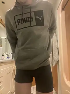 Snapshot of Lilsmokeshow017 chatting on January 20, 1:39 am Lilsmokeshow017 online show from January 20, 1:39 am