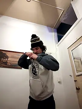 Snapshot of Lilsmokeshow017 chatting on November 13, 1:04 am Lilsmokeshow017 online show from November 13, 1:04 am