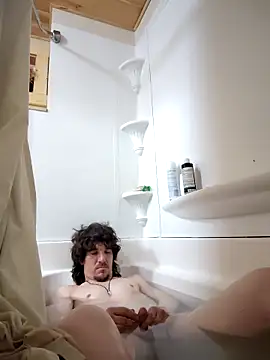 Snapshot of Lilsmokeshow017 chatting on December 1, 6:40 am Lilsmokeshow017 online show from December 1, 6:40 am