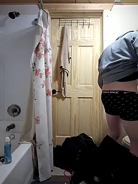 Lilsmokeshow017 online show from March 13, 12:56 pm