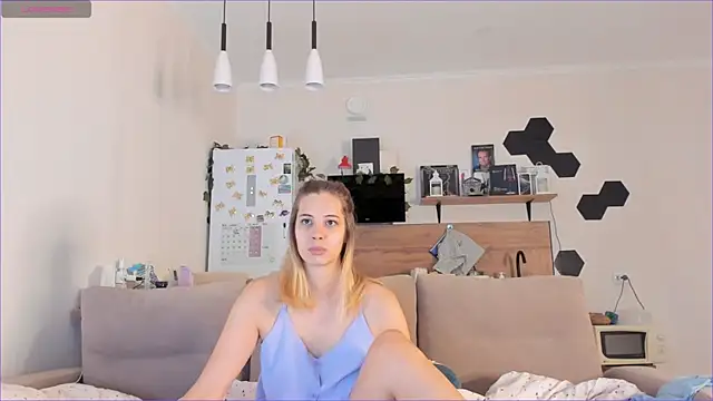 Snapshot of Girl_alone_home chatting on September 8, 2:16 pm Girl alone home online show from September 8, 2:16 pm