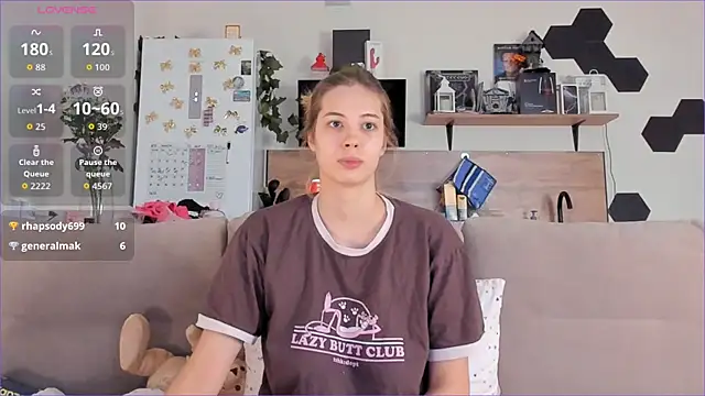 Snapshot of Girl_alone_home chatting on October 27, 4:27 am Girl alone home online show from October 27, 4:27 am