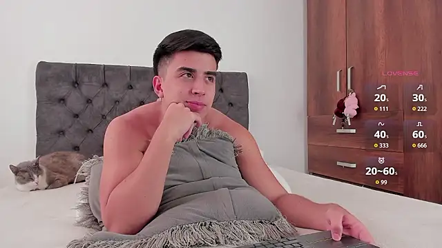 jordanmuskk online show from March 24, 8:36 pm