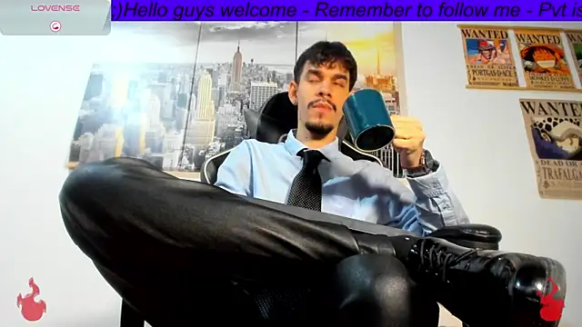 Snapshot of BRAYHAMBROWN chatting on June 13, 5:16 am BRAYHAMBROWN online show from June 13, 5:16 am