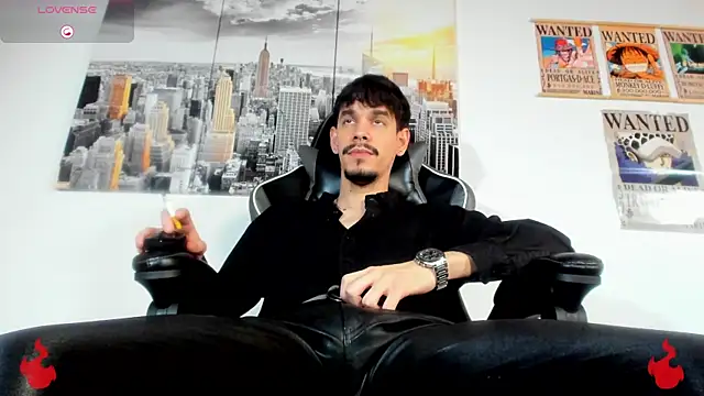 Snapshot of BRAYHAMBROWN chatting on July 18, 8:45 pm BRAYHAMBROWN online show from July 18, 8:45 pm