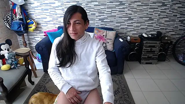 Snapshot of VioletaGomezCo chatting on April 20, 3:26 pm VioletaGomezCo online show from April 20, 3:26 pm