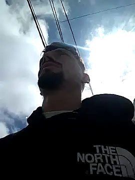 Snapshot of puak6666 chatting on December 15, 1:54 pm puak6666 online show from December 15, 1:54 pm