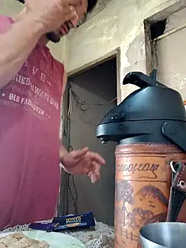 Snapshot of puak6666 chatting on December 3, 11:08 am puak6666 online show from December 3, 11:08 am