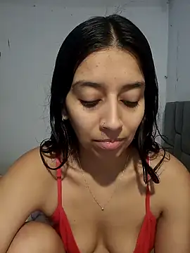 BrittanyDiaz online show from February 5, 6:26 pm