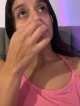 Snapshot of BrittanyDiaz chatting on May 30, 3:03 am BrittanyDiaz online show from May 30, 3:03 am