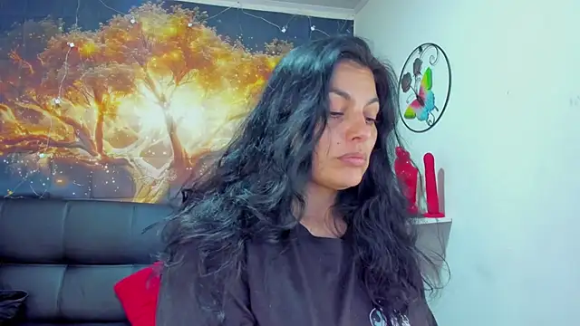 Lust Mom41 online show from December 14, 7:03 pm