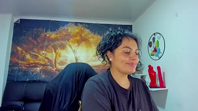 Lust Mom41 online show from December 14, 10:28 pm