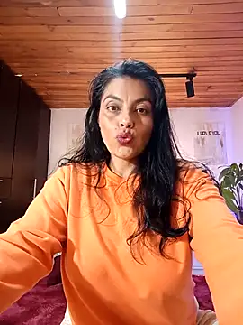 Lust Mom41 online show from September 23, 12:24 am