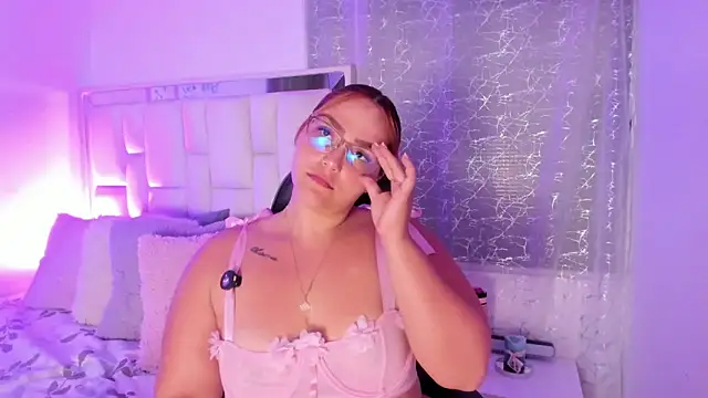 LeahxBarker online show from April 14, 1:44 am