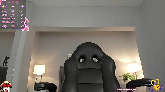 Snapshot of renee_shelby_ chatting on March 22, 2:16 am renee shelby online show from March 22, 2:16 am