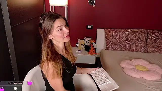 sexy blondegirl online show from March 6, 2:35 pm