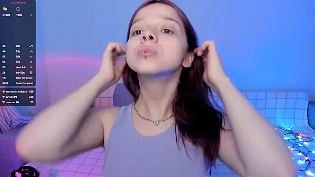 Snapshot of crystal_lilith chatting on December 28, 9:51 pm crystal lilith online show from December 28, 9:51 pm