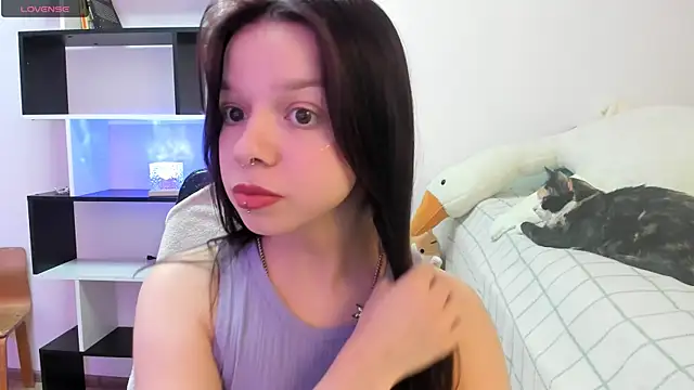 Snapshot of crystal_lilith chatting on February 9, 8:34 pm crystal lilith online show from February 9, 8:34 pm