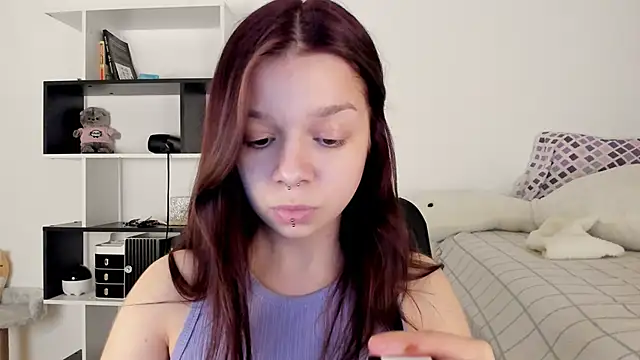 Snapshot of crystal_lilith chatting on February 15, 6:12 pm crystal lilith online show from February 15, 6:12 pm