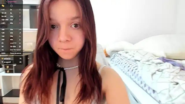 Snapshot of crystal_lilith chatting on February 16, 3:27 pm crystal lilith online show from February 16, 3:27 pm