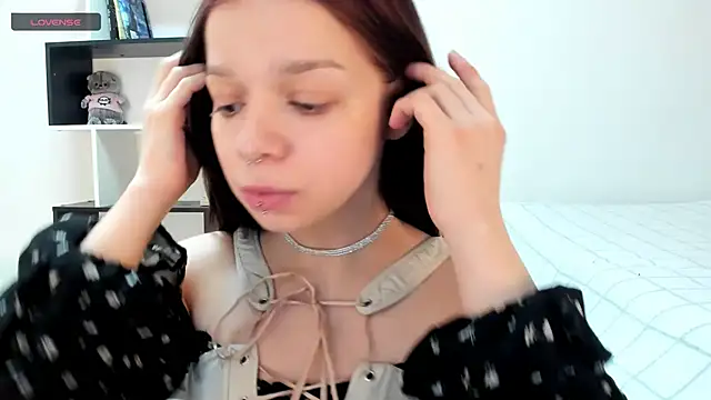 Snapshot of crystal_lilith chatting on March 2, 3:05 pm crystal lilith online show from March 2, 3:05 pm