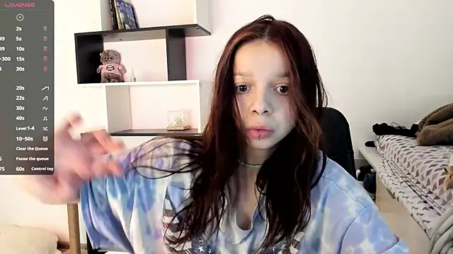 Snapshot of crystal_lilith chatting on March 3, 8:21 pm crystal lilith online show from March 3, 8:21 pm