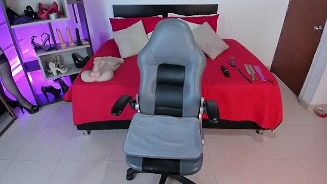 Snapshot of Veronica_Jacobss chatting on October 20, 7:03 pm Veronica Jacobss online show from October 20, 7:03 pm