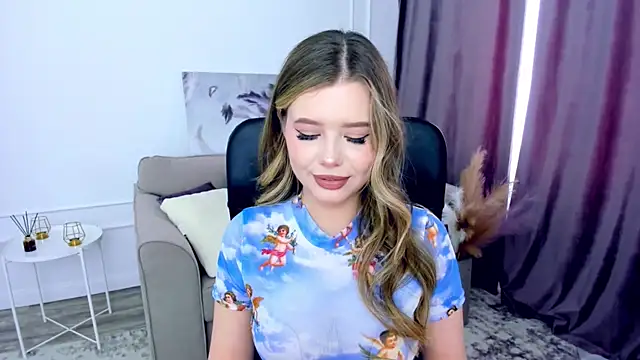 Snapshot of FollowLovee chatting on February 27, 11:31 am FollowLovee online show from February 27, 11:31 am