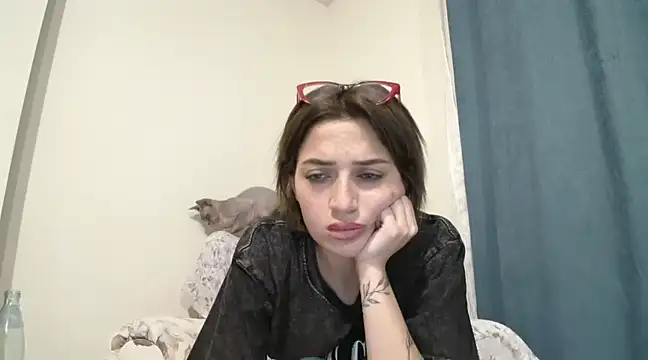 Snapshot of yaprakmericc chatting on January 14, 8:59 pm yaprakmericc online show from January 14, 8:59 pm