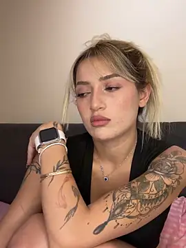 Snapshot of yaprakmericc chatting on October 29, 9:05 pm yaprakmericc online show from October 29, 9:05 pm