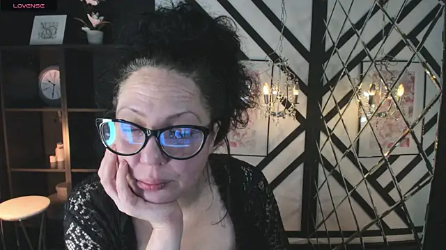 Anita Muse online show from November 8, 9:24 pm