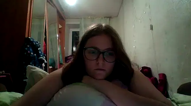 Snapshot of DesireMelissa chatting on January 22, 2:35 pm DesireMelissa online show from January 22, 2:35 pm