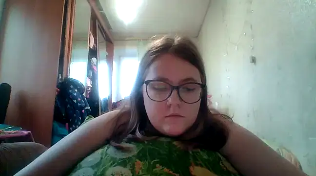 Snapshot of DesireMelissa chatting on January 27, 9:44 am DesireMelissa online show from January 27, 9:44 am