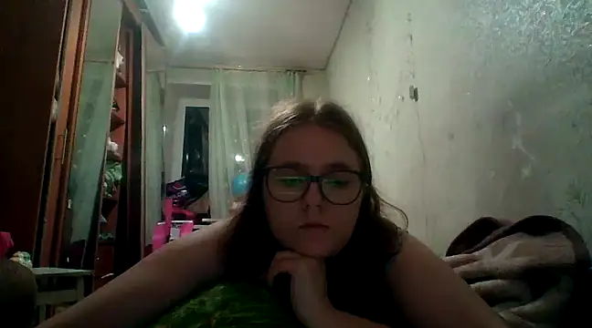 Snapshot of DesireMelissa chatting on February 5, 3:20 pm DesireMelissa online show from February 5, 3:20 pm