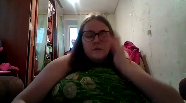 Snapshot of DesireMelissa chatting on February 9, 2:18 pm DesireMelissa online show from February 9, 2:18 pm