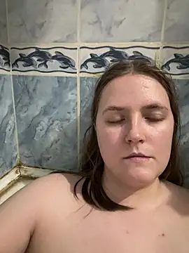 Snapshot of DesireMelissa chatting on February 13, 6:05 pm DesireMelissa online show from February 13, 6:05 pm