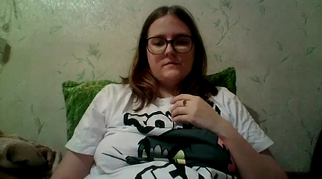 Snapshot of DesireMelissa chatting on February 16, 4:53 pm DesireMelissa online show from February 16, 4:53 pm