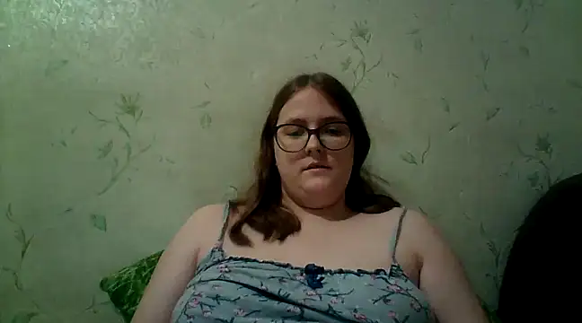 Snapshot of DesireMelissa chatting on February 19, 5:38 pm DesireMelissa online show from February 19, 5:38 pm