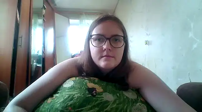 Snapshot of DesireMelissa chatting on March 2, 12:11 pm DesireMelissa online show from March 2, 12:11 pm